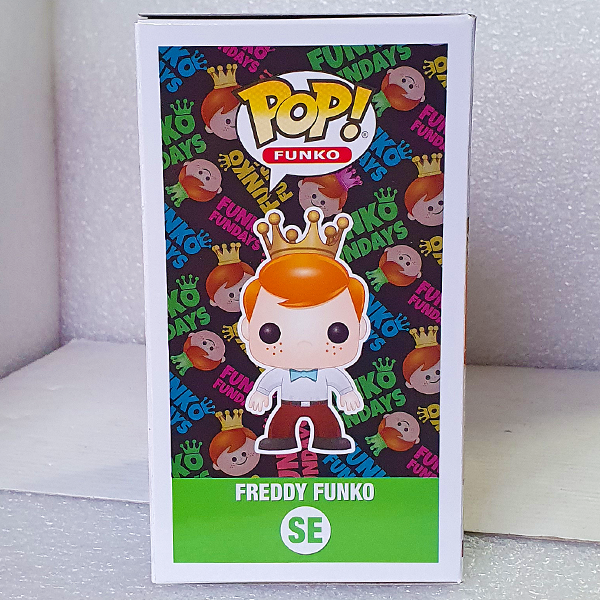 Funko Pop! Freddy Funko as Mandalorian deals SDCC Fundays Box Exclusive 2022